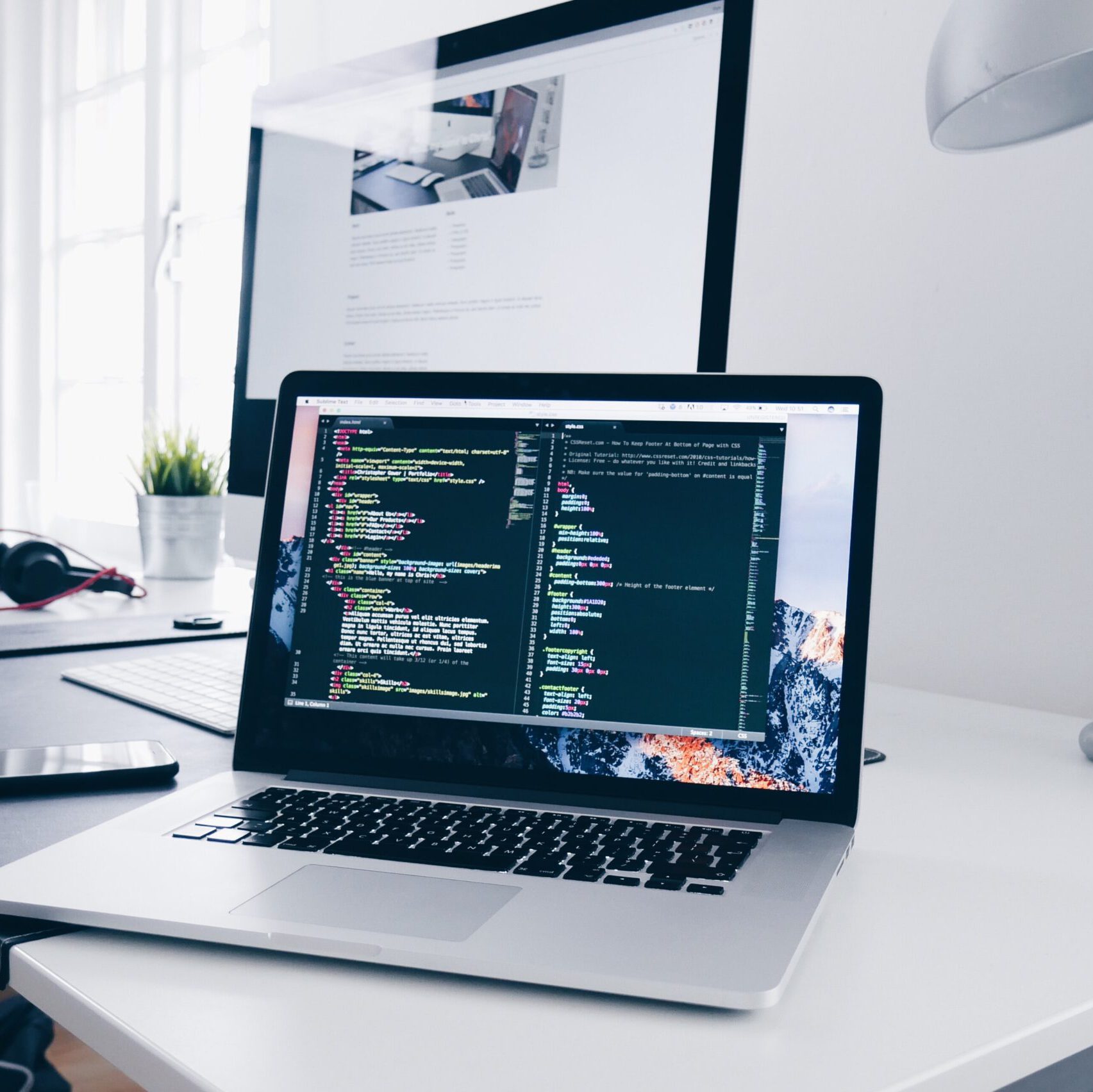 cropped-christopher-gower-m_HRfLhgABo-unsplash-scaled-1.jpg